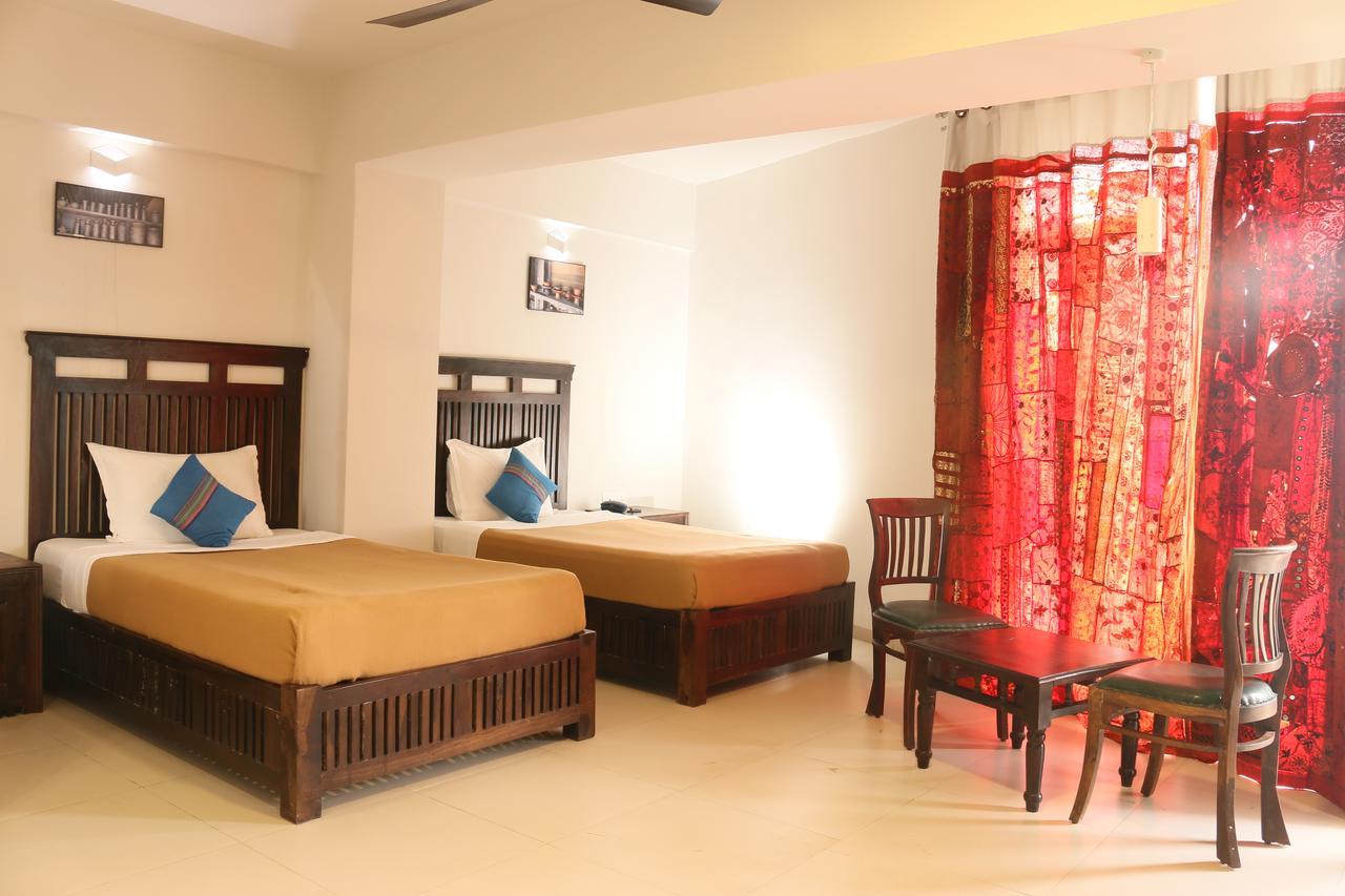 Hotel Zorba Inn Kolhapur Exterior foto